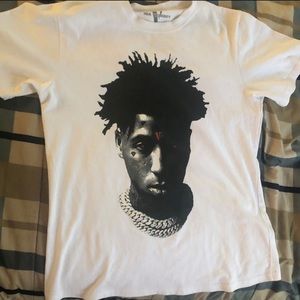 the size is a men’s small and in new condition ✅